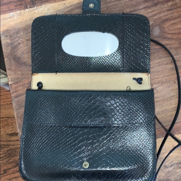 Small Leather Crossbody Casual Evening Out Purse EUC - Picture 2 of 7